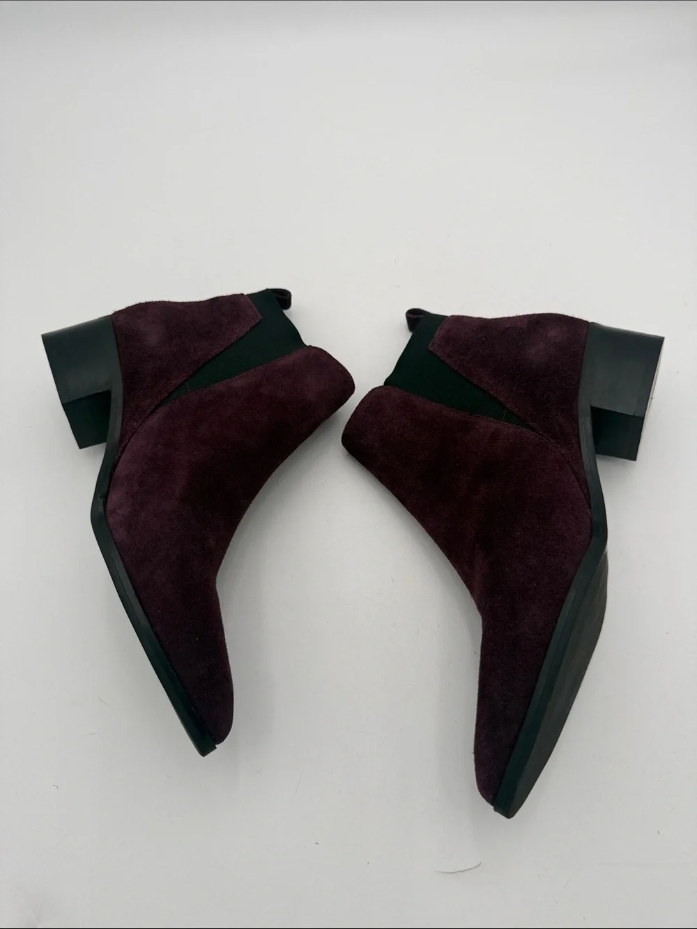 Marc Fisher Burgundy Suede Pointed Chelsea Booties women 9M pull on casual retro